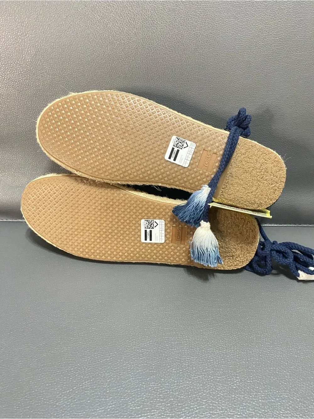 NWT Toms Katalina Suede Espadrilles